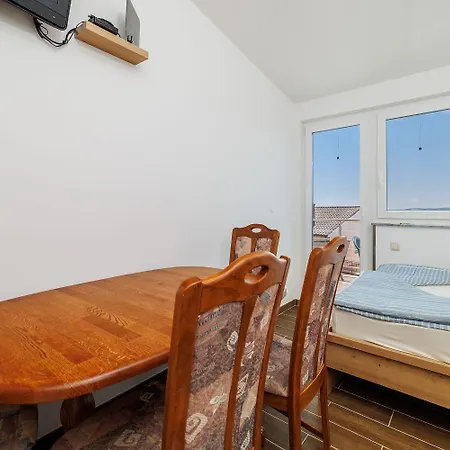 Malerisches Studio-apartment Mit Meerblick, Privatparkplatz, Klima *