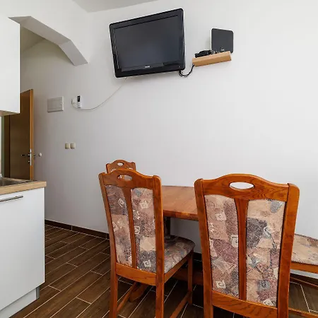 Malerisches Studio-apartment Mit Meerblick, Privatparkplatz, Klima