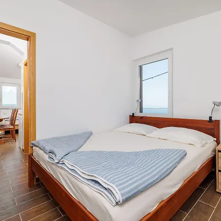Apartment Malerisches Studio-apartment Mit Meerblick, Privatparkplatz, Klima