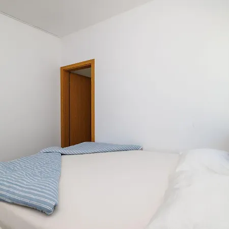 公寓 Malerisches Studio-apartment Mit Meerblick, Privatparkplatz, Klima *