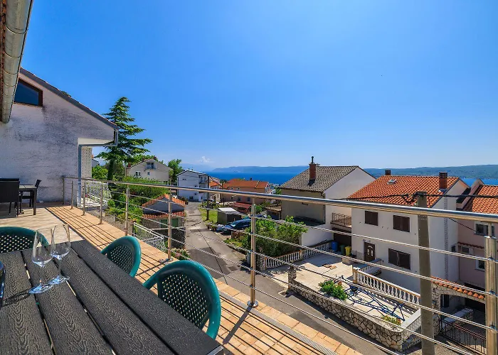 Malerisches Studio-apartment Mit Meerblick, Privatparkplatz, Klima Apartman *